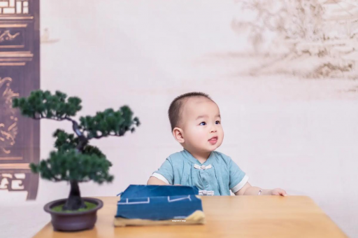 盐城宝宝喊肚子疼怎么回事